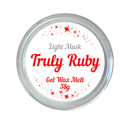 round label in red and white showing gel jelly wax melt in scent of light musk by truly ruby
