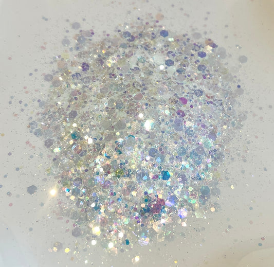 Chunky Mix Opal Glitter in Baby's Breath