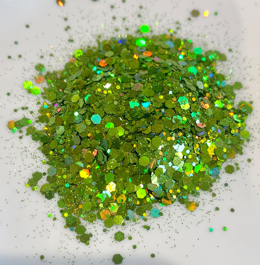 Chunky Mix Holographic Glitter in Green Star