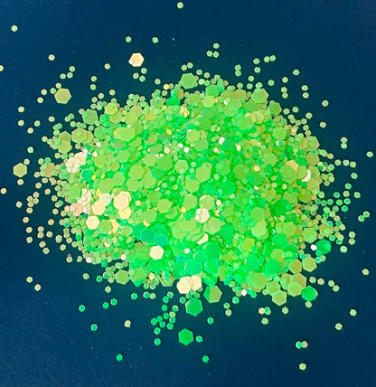 Lime Zinger - Chunky Mix Green Glow In The Dark Glitter