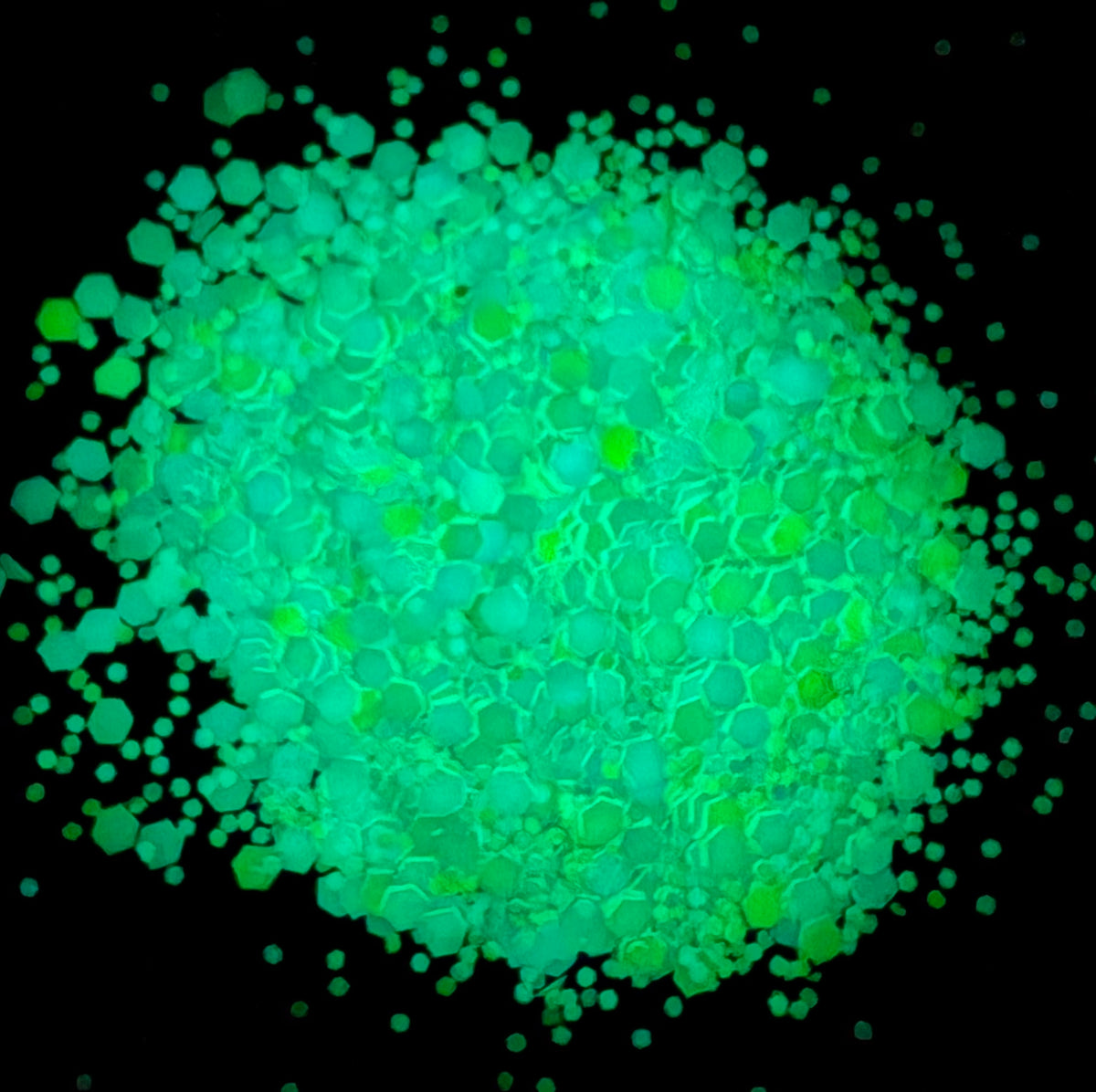 Mint Crisp - Chunky Glow In The Dark Pale Mint Colour Shift Glitter