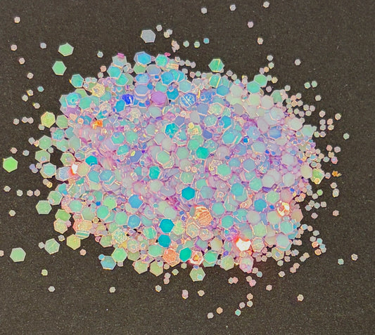 Dreamlight - Chunky Glow In The Dark Pale Purple Colour Shift Glitter